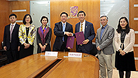 Prof. Joseph Sung (third from right), Vice-Chancellor of CUHK, renews the collaboration agreement with Prof. Li Yuanyuan (middle), President of Jilin University